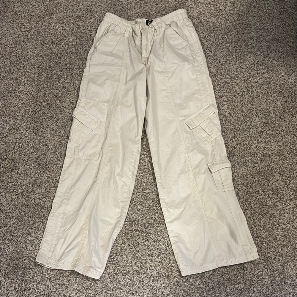 Urban Outfitters Cream Cargo Pants Relaxed Fit